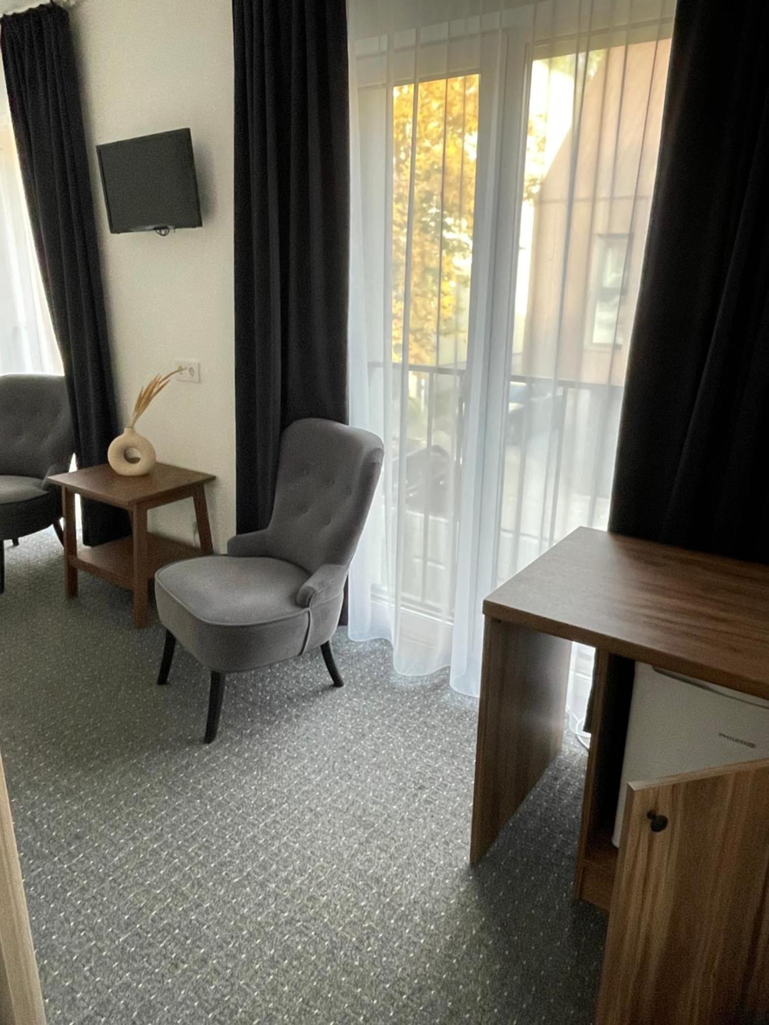 Izabeles Apartamentai Palanga Ngoại thất bức ảnh
