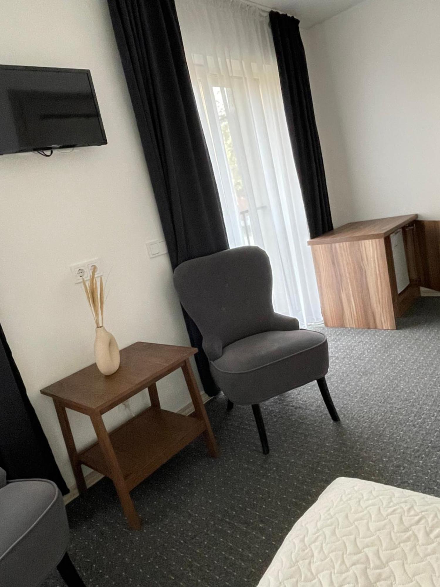 Izabeles Apartamentai Palanga Ngoại thất bức ảnh