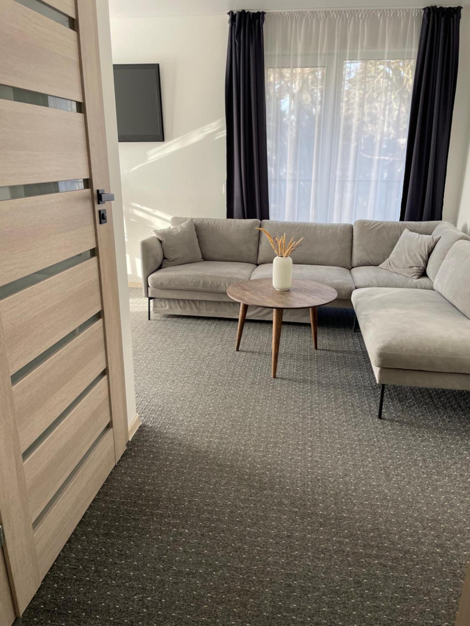 Izabeles Apartamentai Palanga Ngoại thất bức ảnh