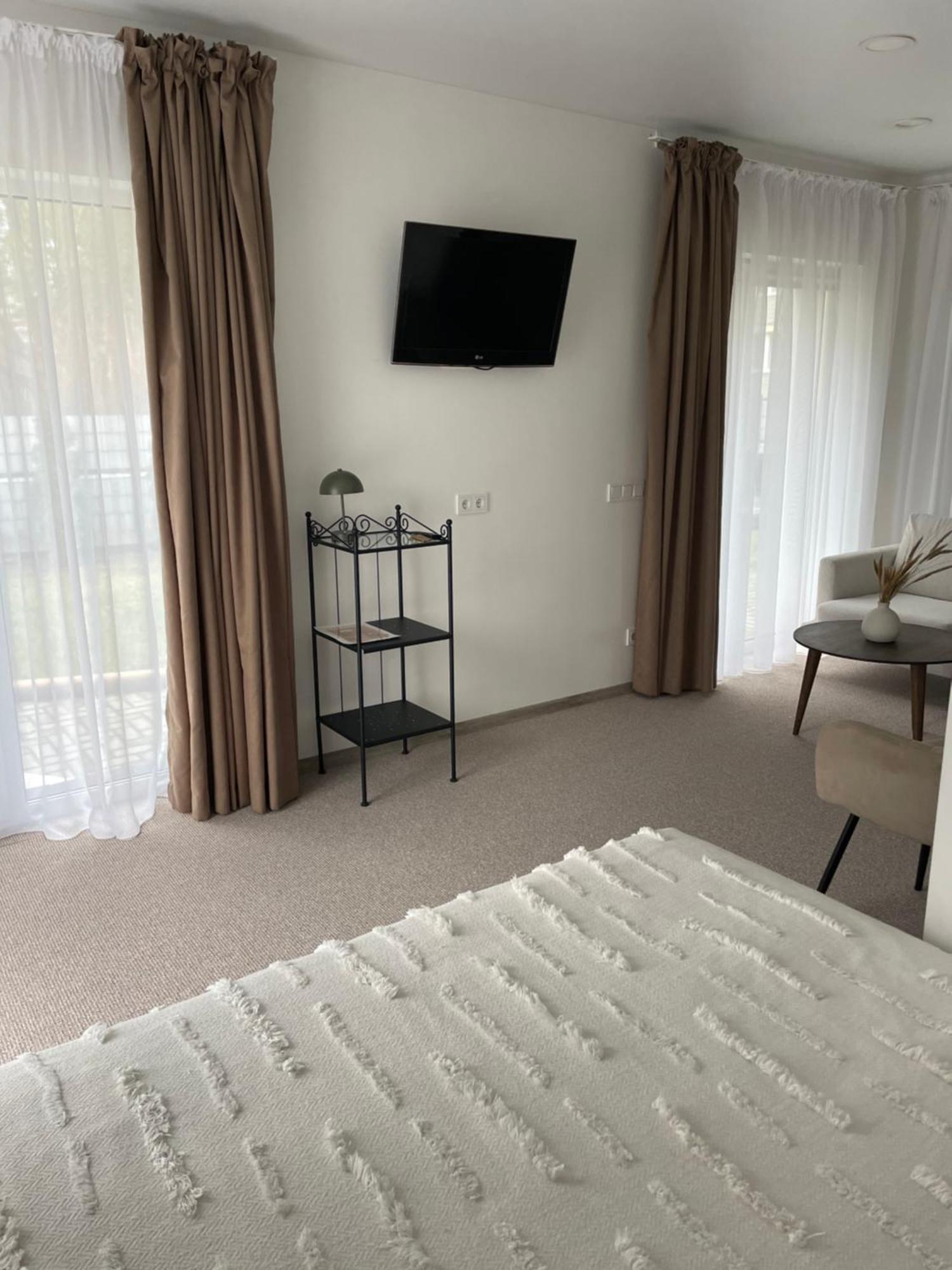 Izabeles Apartamentai Palanga Ngoại thất bức ảnh