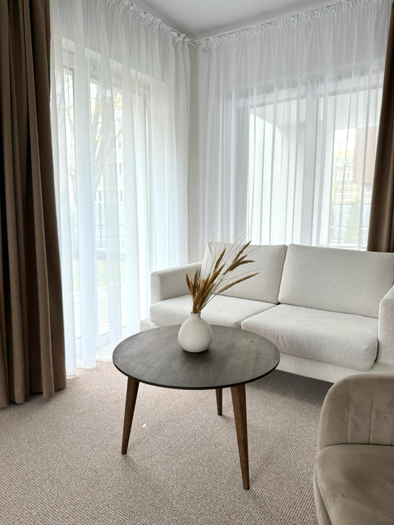 Izabeles Apartamentai Palanga Ngoại thất bức ảnh